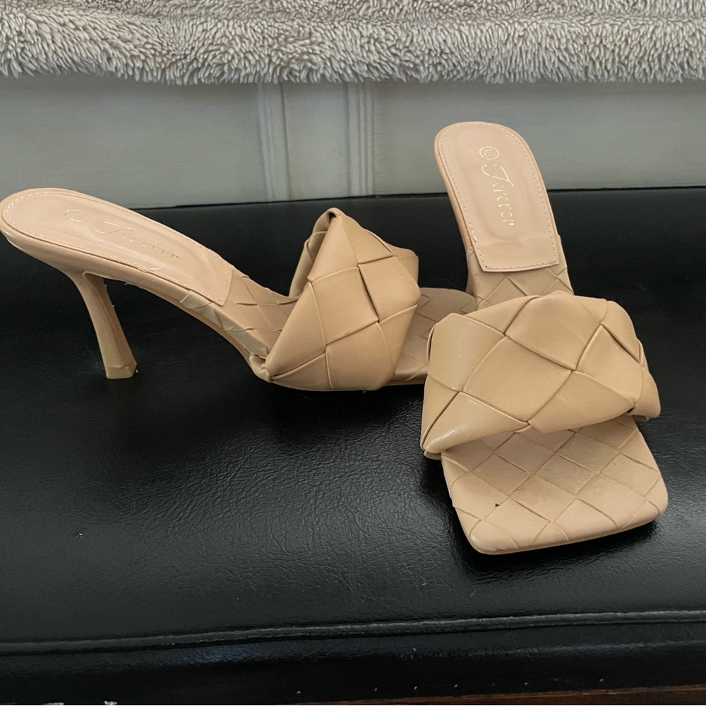 Elegant Tan Woven Heeled Sandals